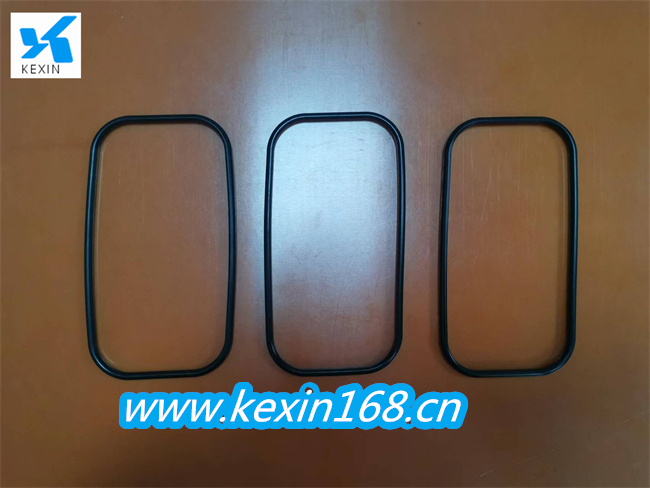 如何解決硅膠制品分模線(xiàn)的問(wèn)題？